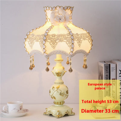 Lámpara de Mesa Romántica Estilo Europeo con Luz Cálida para Dormitorio - Image 6