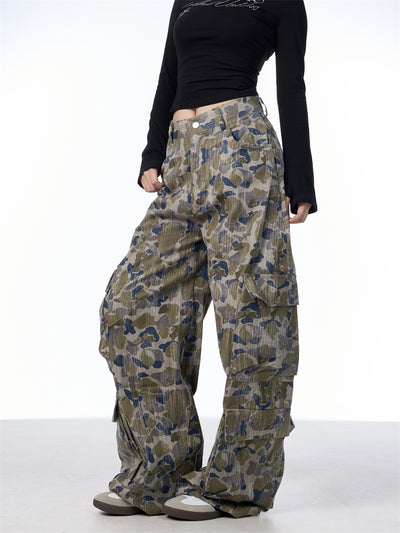 Pantalones Cargo Anchos Camuflaje para Mujer - Estilo Casual y Versátil - Image 21