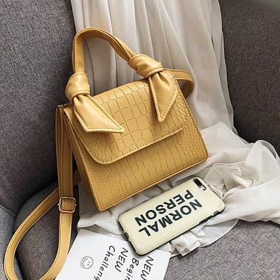 Bolso Bandolera con Textura Piedra - Image 8