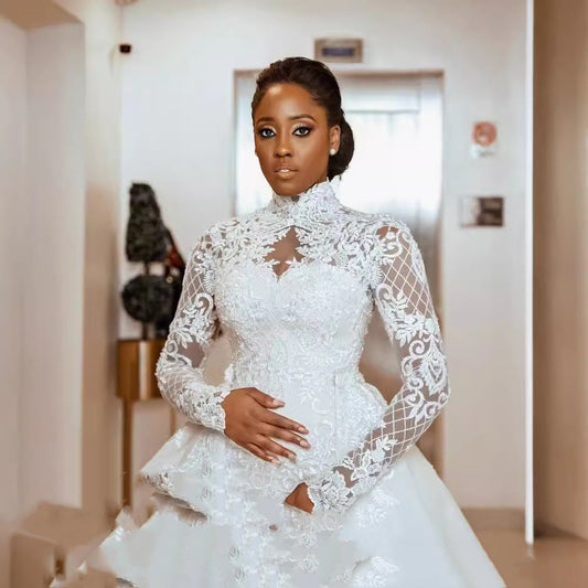 Vestido de Novia con Encaje y Cuello Mao Manga Larga - Image 2