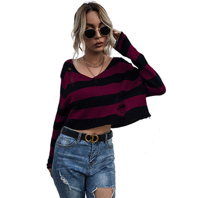 Suéter Oversize con Cuello en V, Rayas y Detalles Rotos - Image 2