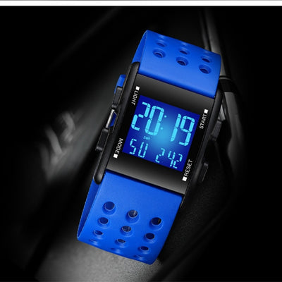 Reloj Digital Luminoso y Resistente al Agua - Image 7