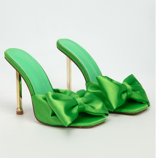 Sandalias de Tacón Alto con Punta Cuadrada y Detalle Mariposa para Mujer - Image 10