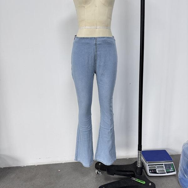 Jeans Acampanados Cintura Baja con Elasticidad