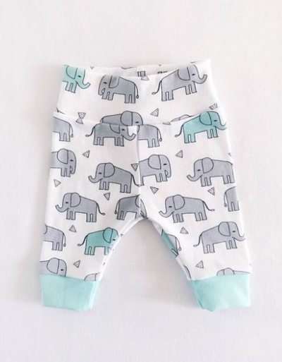 Conjunto de Tres Piezas Infantil con Capucha Diseño Elefante Adorable - Image 4