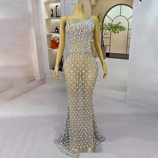 Vestido Asimétrico Diamante con Diseño Vanguardista - Image 15