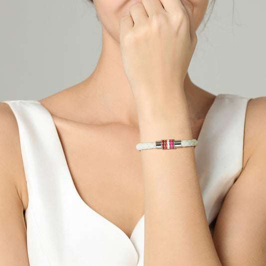 Pulsera Magnética de Acero Titanio con Bandera Arcoíris para Parejas - Image 2