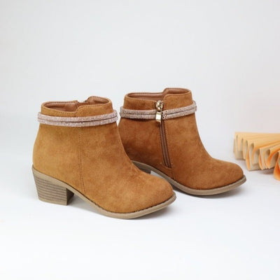 Botines para Niñas con Doble Correa y Detalles de Cristal - Image 12