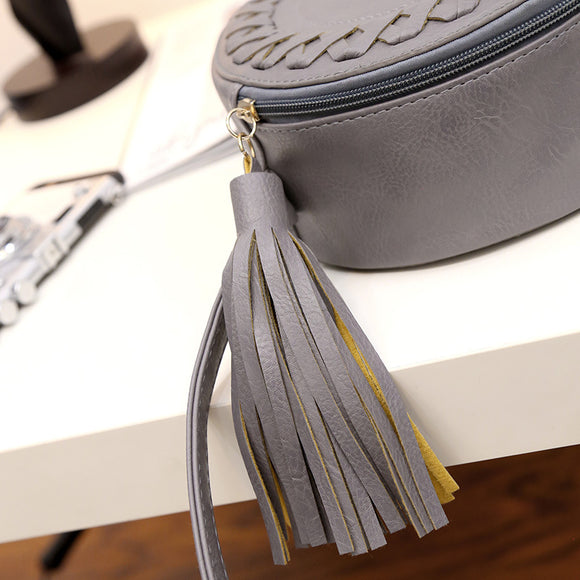 Bolso Redondo Coreano con Borlas - Bandolera de Moda Trendy