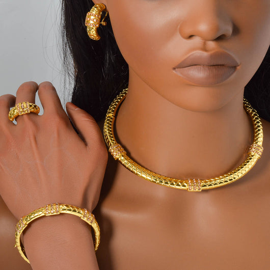 Conjunto de Joyas con Diamantes Estilo Chino: Anillo, Pulsera, Collar y Aretes - Image 8