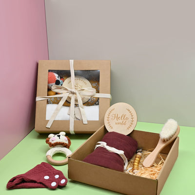Set de Regalo Recién Nacido: Sonajero de Madera Tejido a Crochet - Image 3