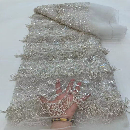 Vestido de Novia con Encaje de Cuentas y Borlas - Image 4