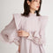 Blusa Chiffon con Cuello Alzado y Volantes Estampados