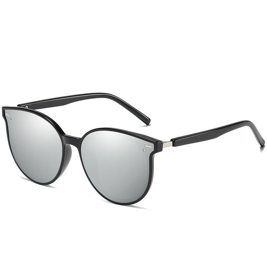 Transparent gray round frame polarized sunglasses with black-gray lenses on a white background. - Image 11