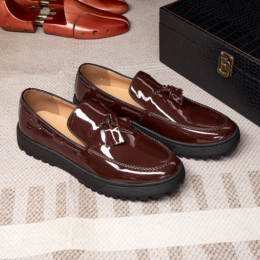 Mocasines Casuales de Cuero para Hombre con Borlas - Cómodos y Elegantes - Image 2