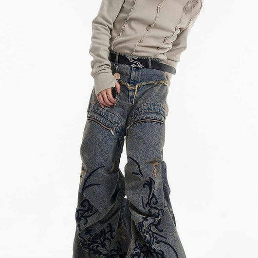 Jeans Vintage Desgastado con Cremallera y Bordados Plisados - Image 4