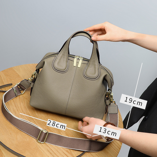 Bolsa Mensajero de Gran Capacidad con Estilo Premium - Image 8