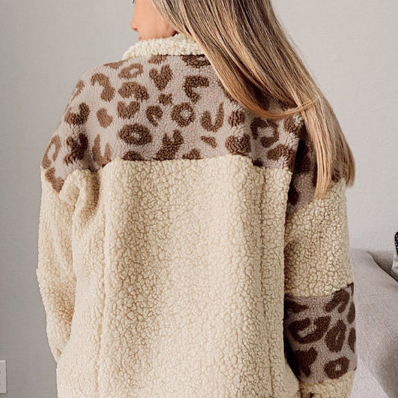 Chaqueta Patchwork Estampado Leopardo con Botones de Presión