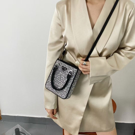 Bolso de Lujo con Diamantes y Cristales Swarovski de Un Hombro - Image 16
