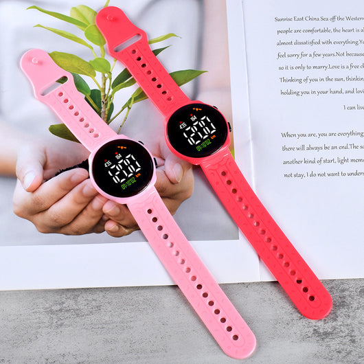 Reloj Deportivo Digital Infantil Resistente al Agua con LED - Image 12