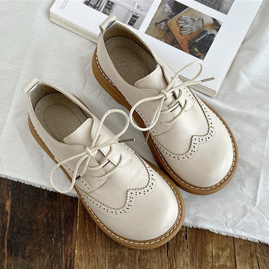 Zapatos Oxford Retro para Mujer con Tacón Robusto y Detalles Calados - Image 2