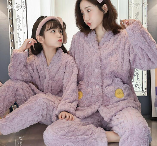 Pijamas de Terciopelo Coral para Mamá e Hija - Conjunto Familiar Acolchado - Image 7