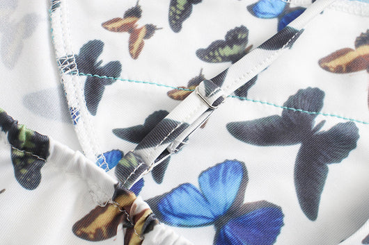 Top Corto Ajustado con Tirantes y Estampado de Mariposas en Encaje - Image 3