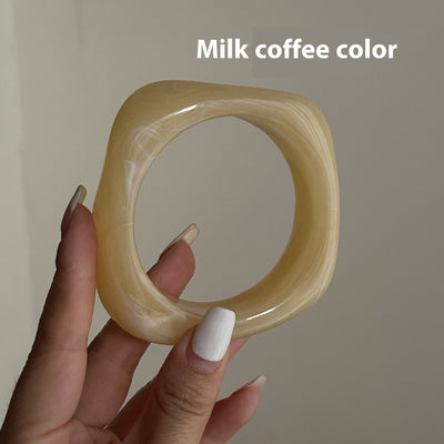 Pulsera de Acrílico Exagerada Estilo Europeo Americano con Diseño Translúcido Irregular - Image 19