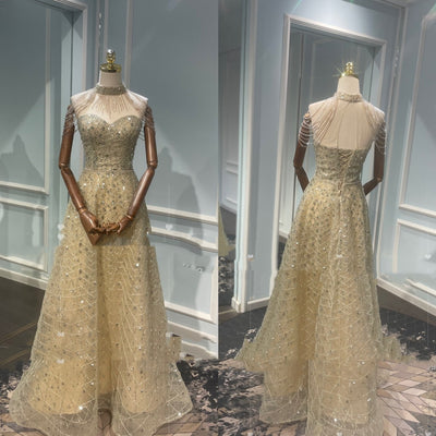 Vestido de Noche Dorado Lujo con Detalle en Cuello - Image 8