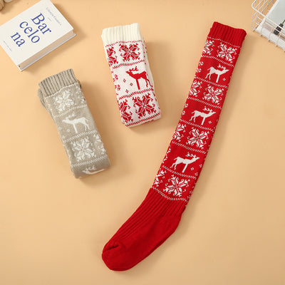 Calcetines Navideños Largos para Mujer - Tejido de Algodón y Lana con Diseño de Venado - Image 6