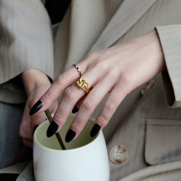 Anillo de Plata con Enrollados Múltiples para Mujer