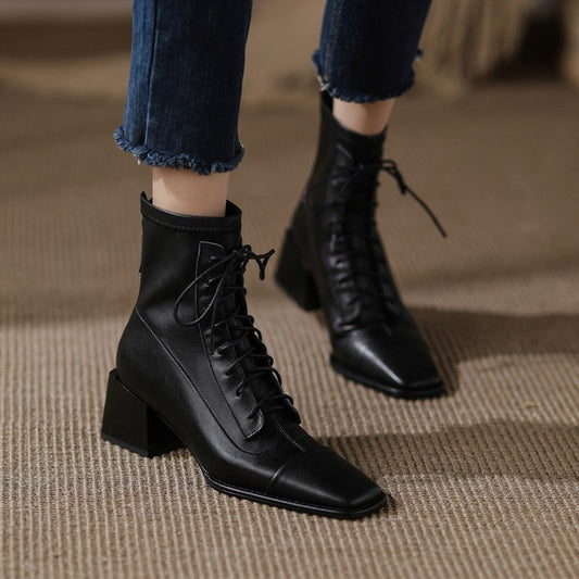 Botas Martin Negras con Cordones para Mujer