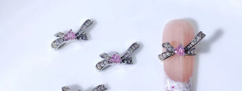 Accesorios de Nail Art en Circonita - Diseños Arco, Corazón, Luna e Irregular - Image 12