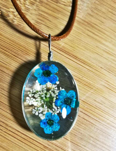 Collar de Flores Eternas Preservadas - Image 2