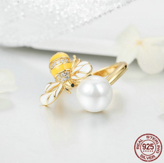 Anillo Dorado con Abeja Engarzada - Image 3