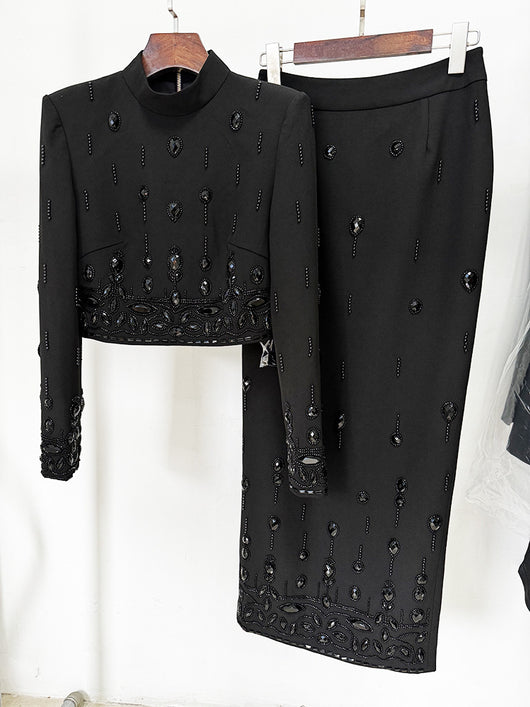 Conjunto Elegante con Top Corto y Falda Larga - Detalles de Diamantes y Abalorios - Image 15