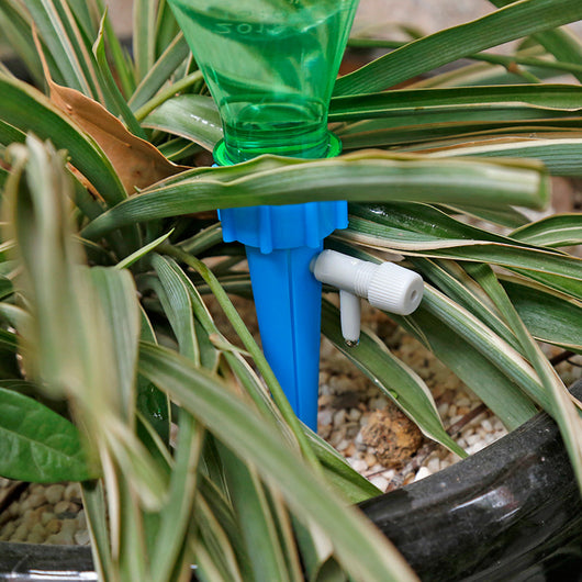 Sistema de Riego Automático por Goteo - Picos de Agua para Plantas - Image 4