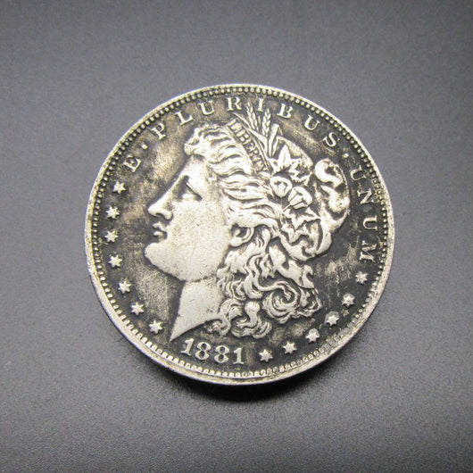 Moneda Antigua de Cobre Reina - Pieza de Colección - Image 5