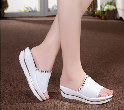 Sandalias de cuña para mujer - Image 10