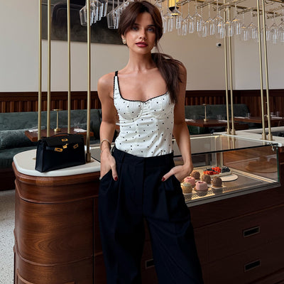 Camiseta con Lunares Elegante y Sensual para Mujer - Image 4