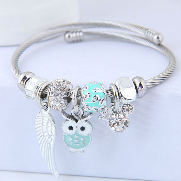Pulsera de Acero Inoxidable con Dije Ángel de Alas de Cuentas
