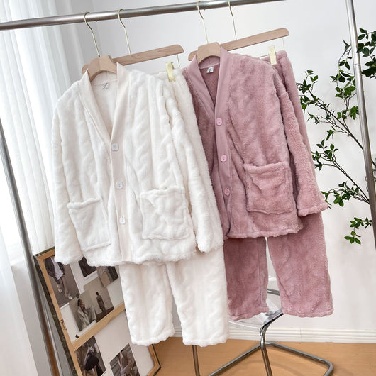 Pijama de Franela para Mujer - Conjunto Camisa y Pantalón - Image 9