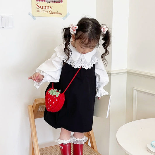 Bolsa Infantil Tejida a Mano con Diseño de Fresa en Lana - Image 8