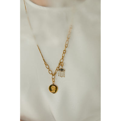 Collar de Moneda Dorada para Mujer - Diseño Minimalista de Lujo - Image 17