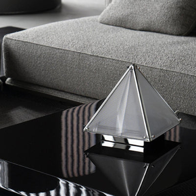 Lámpara de Mesa Minimalista Moderna con Diseño Artístico - Image 4