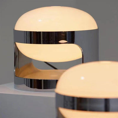 Lámpara de Mesa de Acero Inoxidable Minimalista y Elegante - Image 12