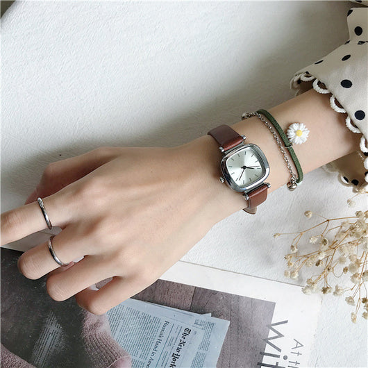 Reloj Cuadrado Retro Literario de Temperamento Elegante - Image 13