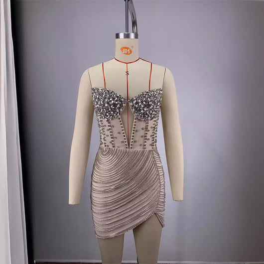 Vestido Mini Ajustado con Hombros Descubiertos y Detalles de Diamantes - Image 2