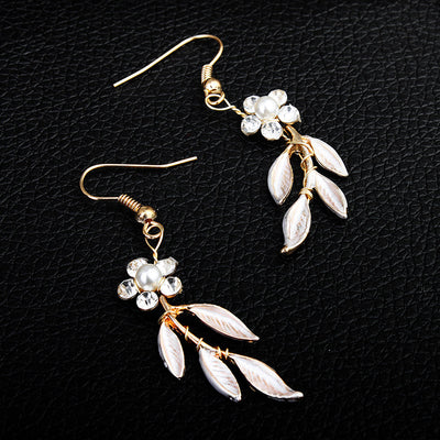 Juego de Joyas Nupcial de Tres Piezas: Aretes, Collar y Pulsera en Aleación Chapada - Image 3