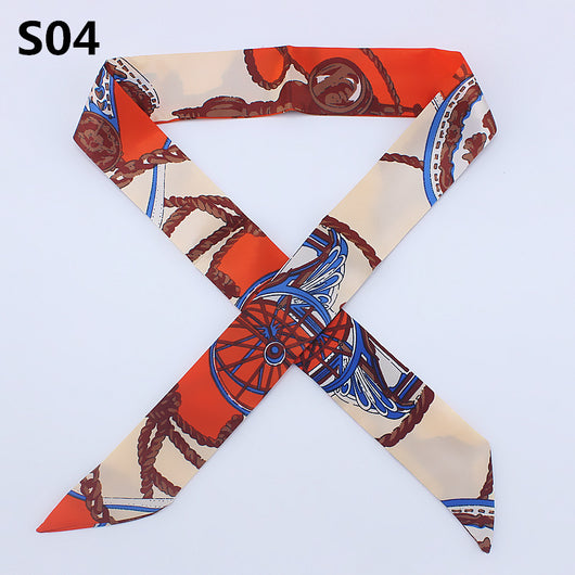 Pañuelo de Seda con Asas Anudadas - Accesorio Elegante Pequeño - Image 4